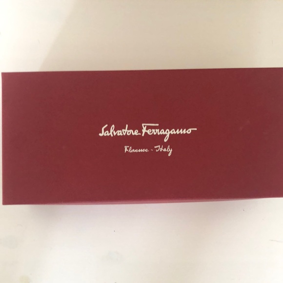 Salvatore Ferragamo Accessories - 📦 Salvatore Ferragamo shoe box